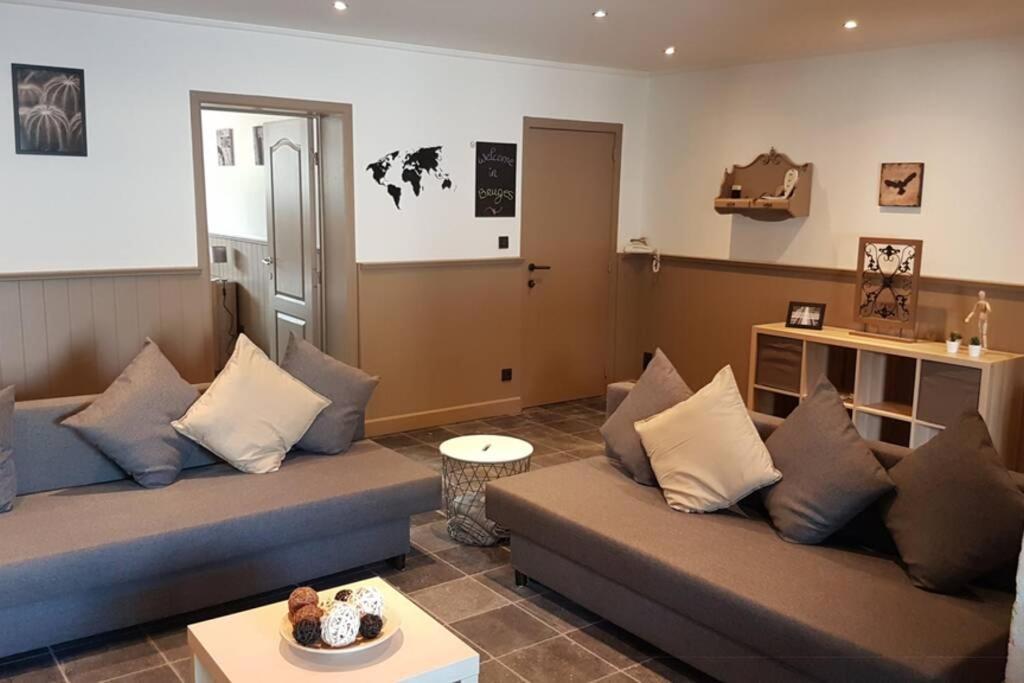 Spacious Aan Damse Vaart @ *